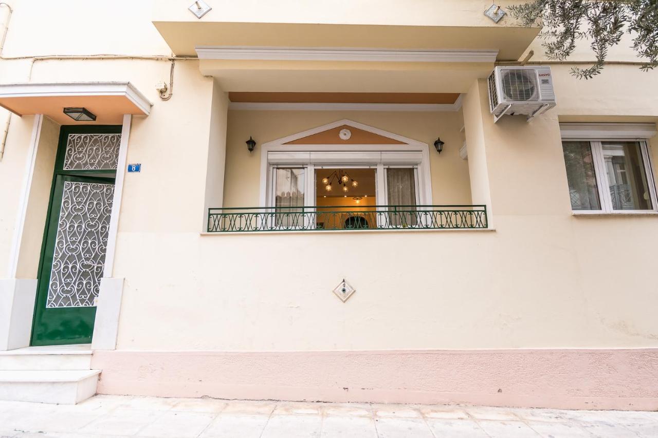 Family House Next To Acropolis Bed & Breakfast Athena Bagian luar foto