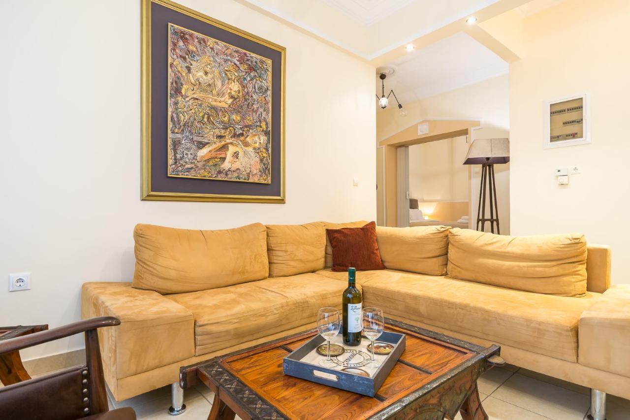 Family House Next To Acropolis Bed & Breakfast Athena Bagian luar foto
