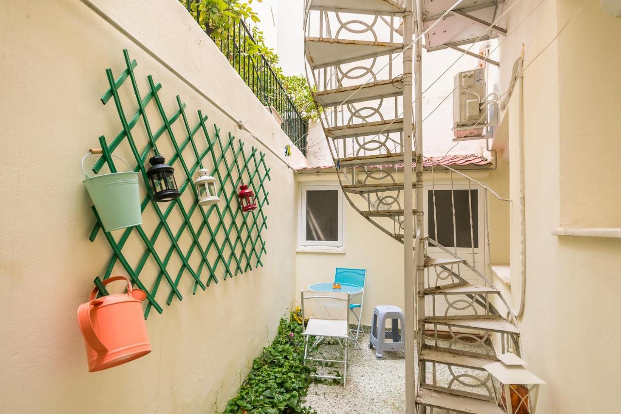 Family House Next To Acropolis Bed & Breakfast Athena Bagian luar foto
