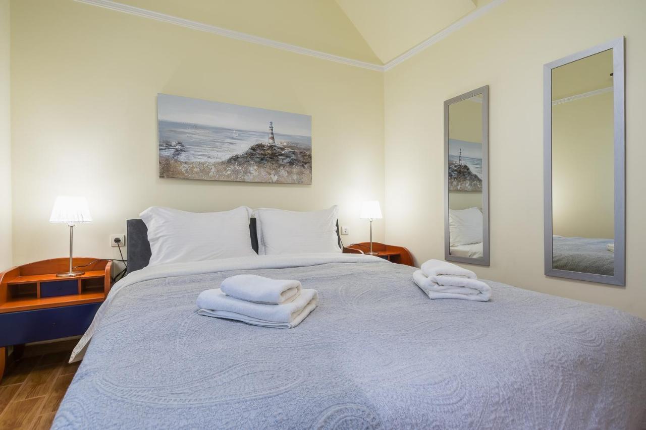 Family House Next To Acropolis Bed & Breakfast Athena Bagian luar foto