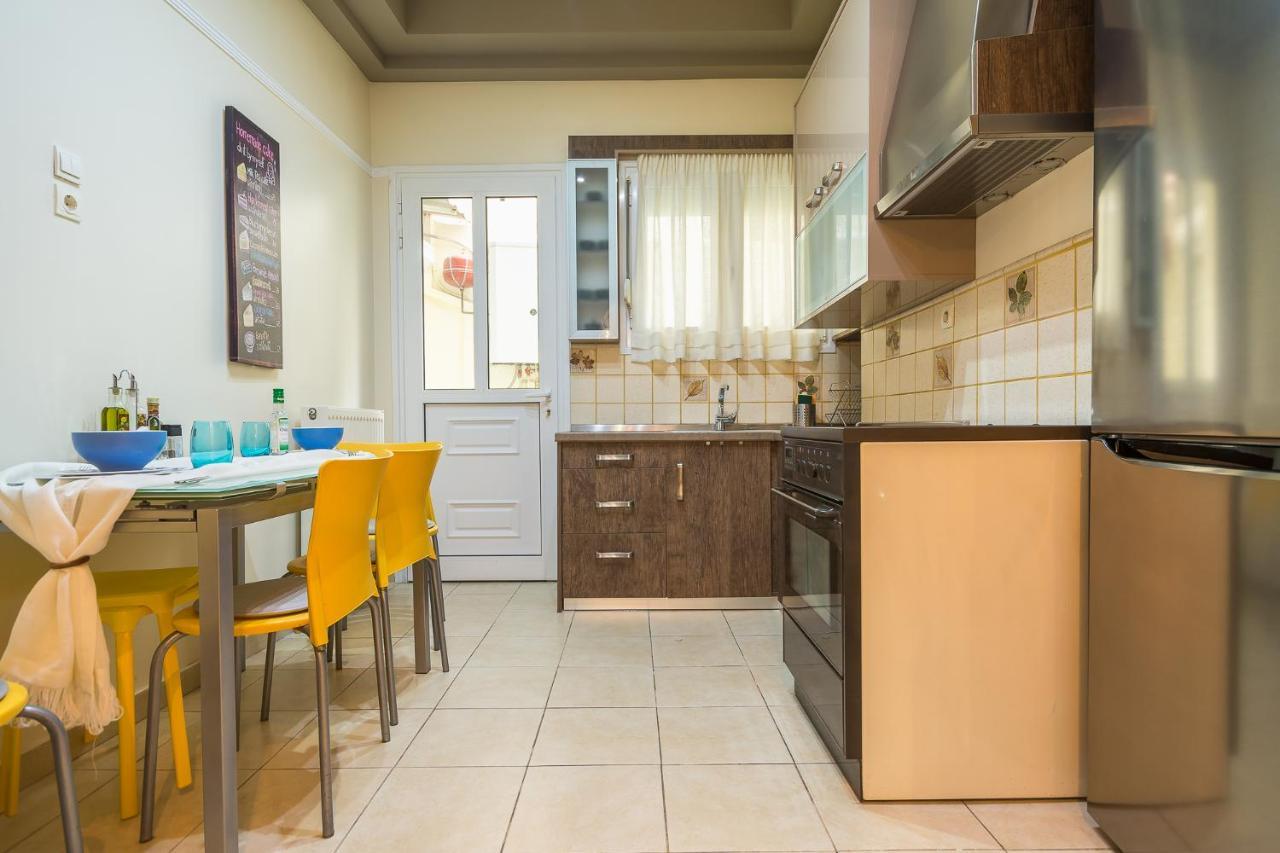 Family House Next To Acropolis Bed & Breakfast Athena Bagian luar foto