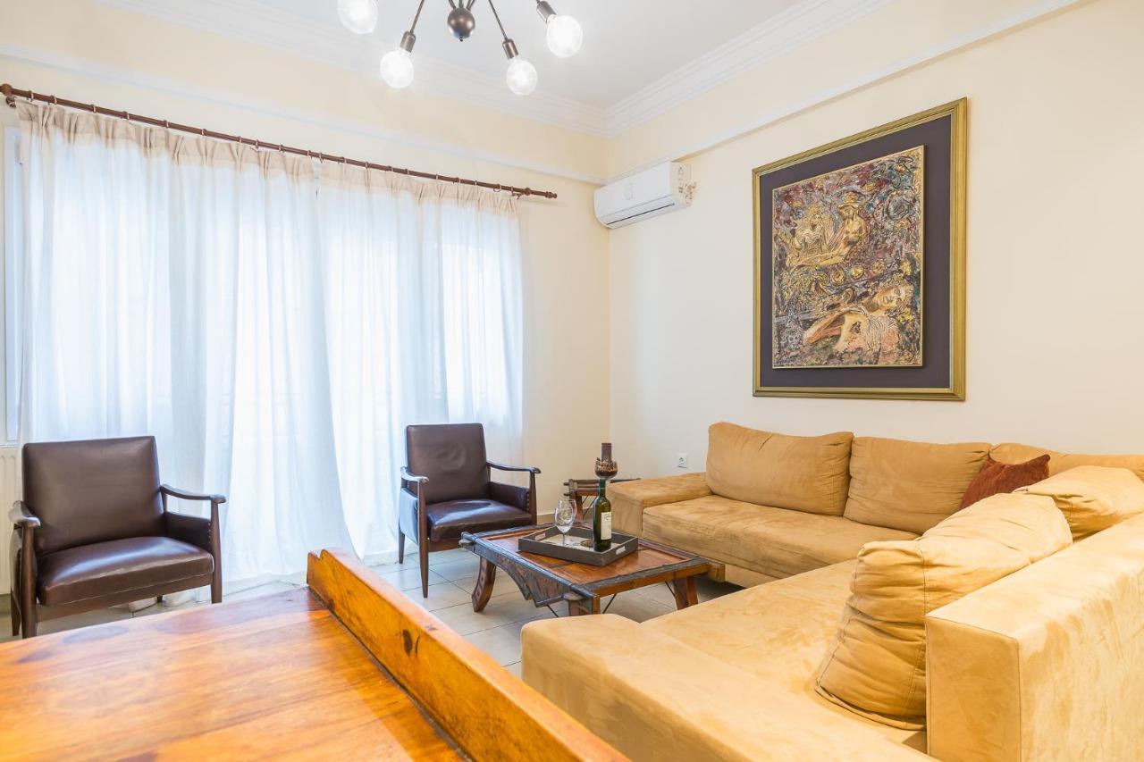 Family House Next To Acropolis Bed & Breakfast Athena Bagian luar foto