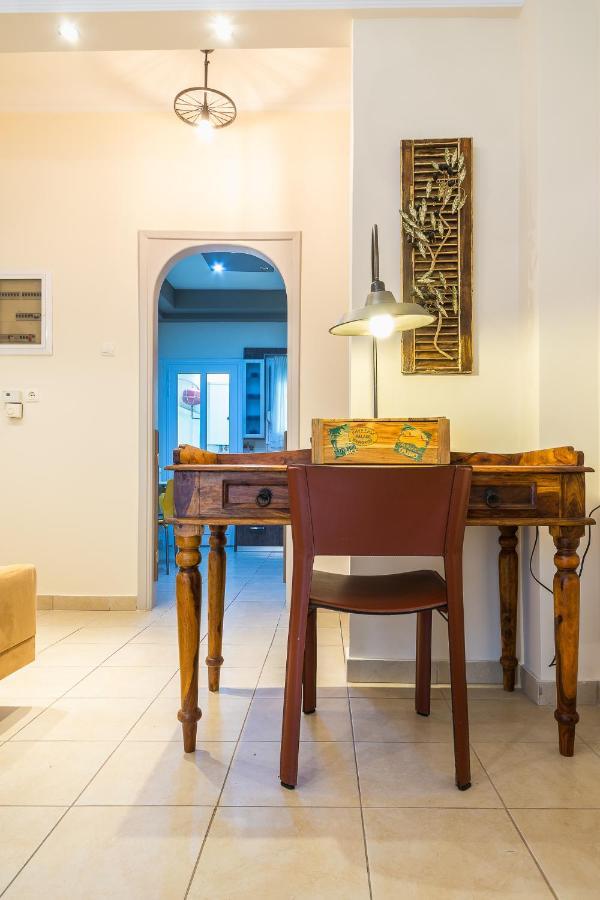 Family House Next To Acropolis Bed & Breakfast Athena Bagian luar foto
